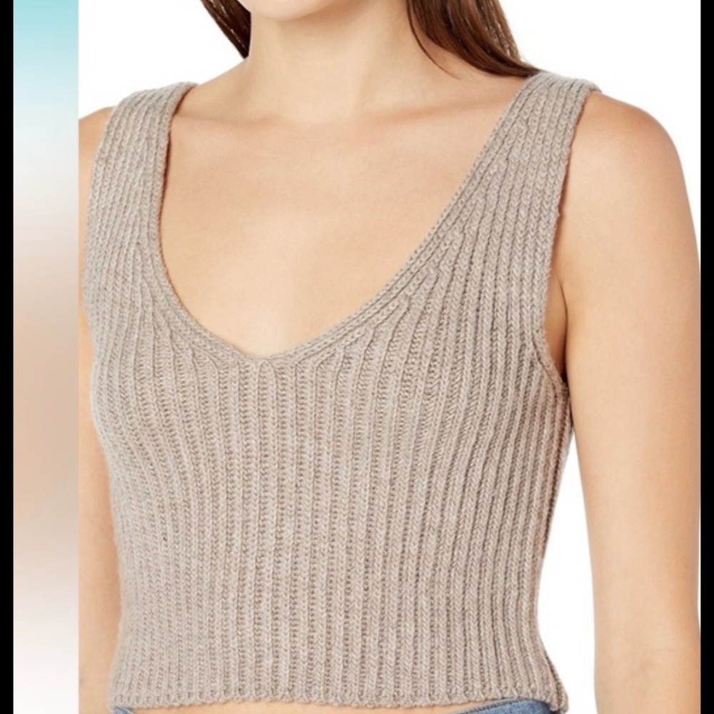 Stylish Beige Knit Crop Top